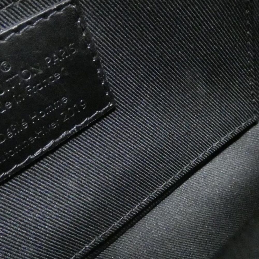 Louis Vuitton Taiga Mini Soft Trunk Shoulder Bag - Picture 7 of 7